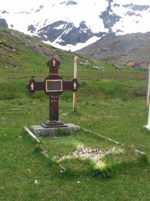 Grave of VALLESTAD, Sigurd