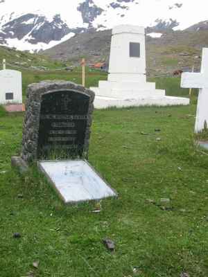 Grave of LARSEN, Erling Nordahl