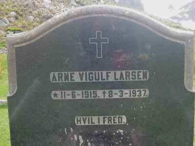 Detail of Grave of LARSEN, Arne Vigulf